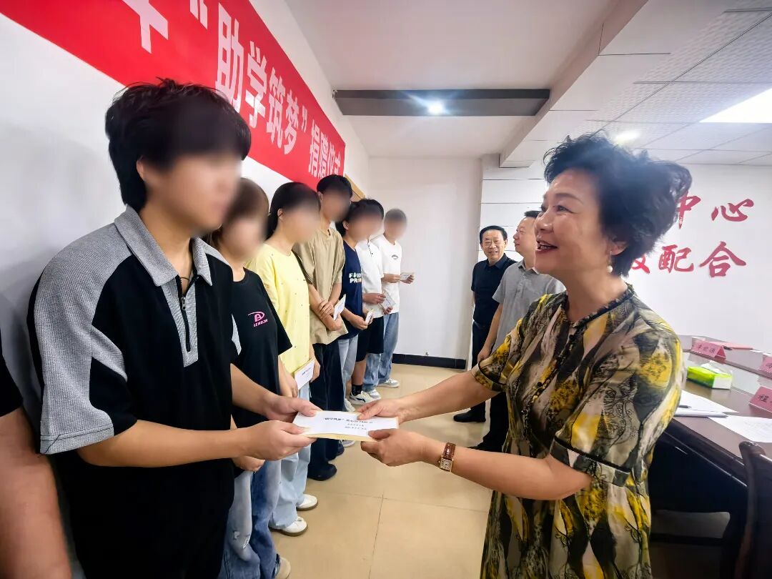 巫山县关工委举行2026年&ldquo;助学筑梦&rdquo;行动捐赠仪式